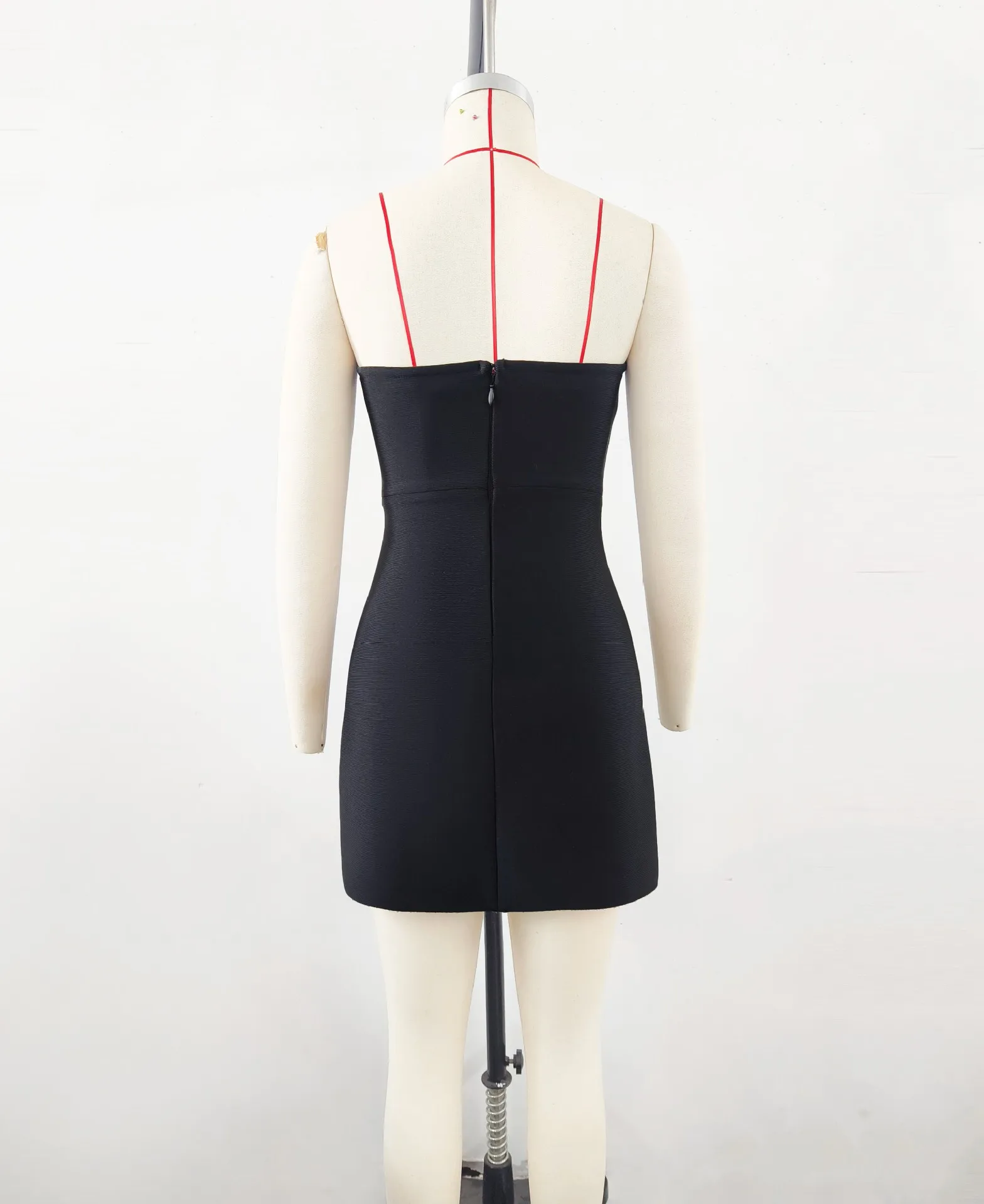 2025 nuova primavera colore nero donna sexy senza spalline cristallo colorato aderente mini vestito dalla fasciatura discoteca festa celebra outfit 6