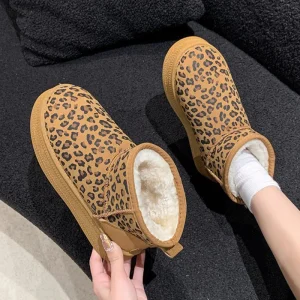 Stivali in pelliccia con stampa leopardata in pelle scamosciata per donna Inverno 2025 Stivali da neve caldi in peluche spesso Piattaforma da donna Scarpe in cotone antiscivolo Donna 1
