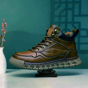 Stivaletti da uomo classici vintage in morbida pelle invernale stivali da neve in peluche scarpe casual alte stivali da moto da viaggio all'aperto 1