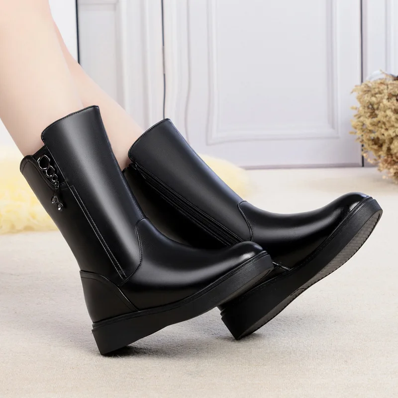 WOIZGIC Stivali da donna femminili Stivali da donna a metà polpaccio Pelliccia invernale Lana Peluche Cerniera calda Scarpe in vera pelle Stivali Plus Size 42 43 Neve 3