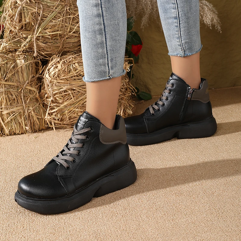 Nuovi stivali da donna in morbida pelle nera 2025, stivaletti stringati invernali con suola spessa con fodera pelosa, street style 2