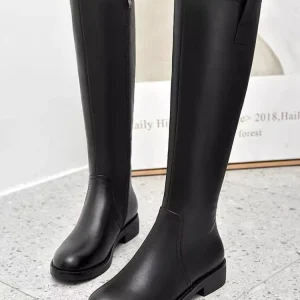 Scarpe da donna eleganti con tacco medio in pelle nera Scarpe con albero alto al ginocchio Autunno Inverno Punta tonda foderata in pile Novità in stivali lunghi da donna 1