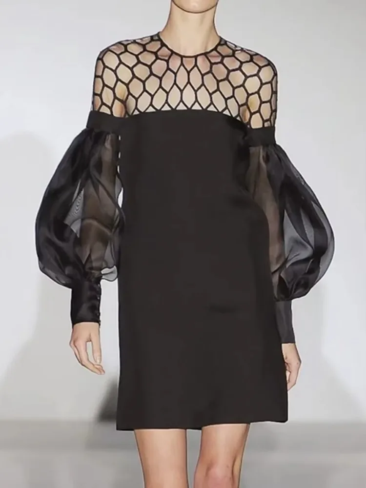 UOOZEE Urban Female Fashion Hollow O-Collo Party Evening Mini abiti 2025 Nuovo trasparente manica a sbuffo elegante ufficio abito nero 3