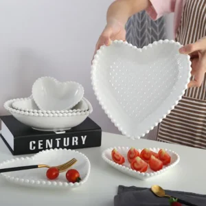Piatto da cuore in ceramica bianca insalatiera delicata ciotola da Dessert multi-griglia ciotola per Snack creativo cuore di pesca piatto da colazione stoviglie 1
