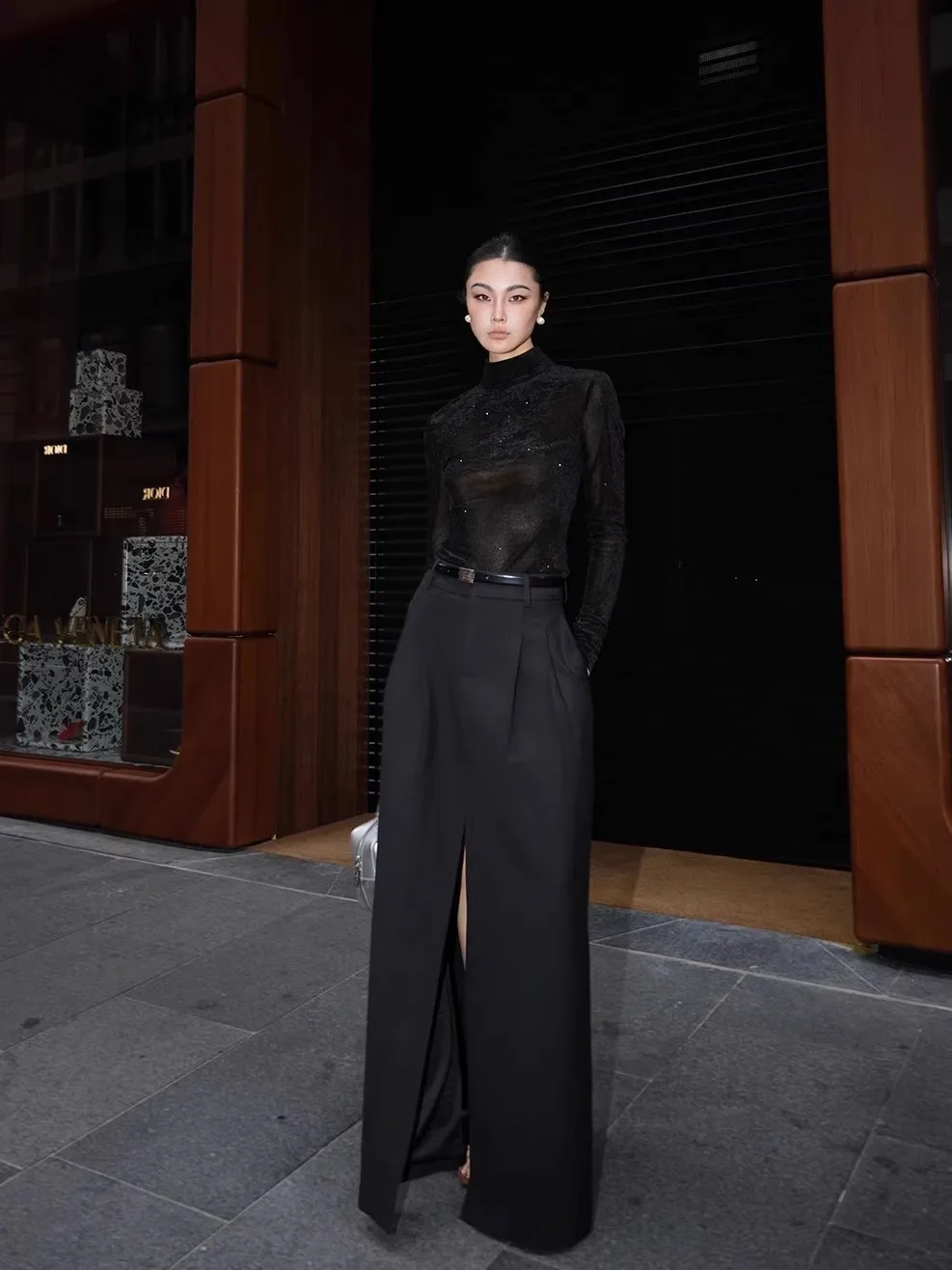 Lautaro Primavera Estate Gonna fluida nera lunga fino al pavimento da donna con abiti firmati di lusso eleganti a vita alta con spacco alto sul davanti 3