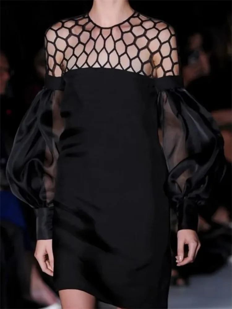 UOOZEE Urban Female Fashion Hollow O-Collo Party Evening Mini abiti 2025 Nuovo trasparente manica a sbuffo elegante ufficio abito nero 4