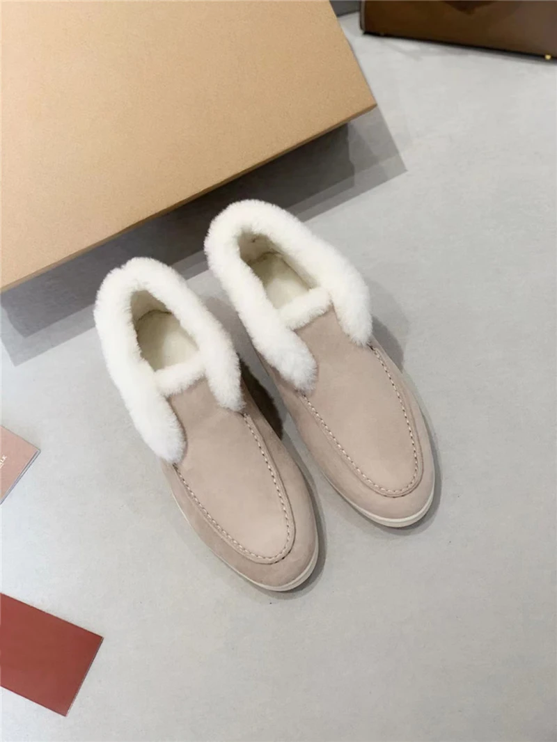Mocassini in pelle foderati in pelliccia da donna invernali Scarpe basse calde Calzature slip-on di lusso firmate unisex per uomo e donna 1
