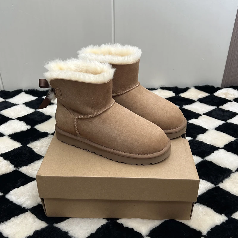 2025 stivali da neve integrati in pelle di pecora a tubo corto classici e alla moda con un bottone 35-42 4