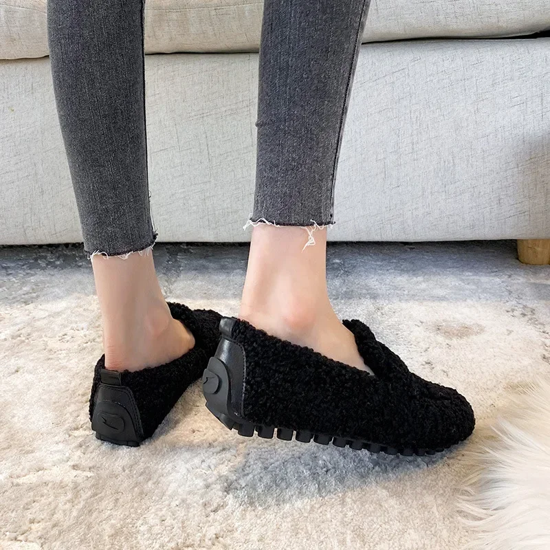 Stivali da donna in pelle di pecora con fondo spesso Capispalla autunno inverno Pantofole soffici slip-on di grandi dimensioni da 41 a 43 Suola in gomma 4