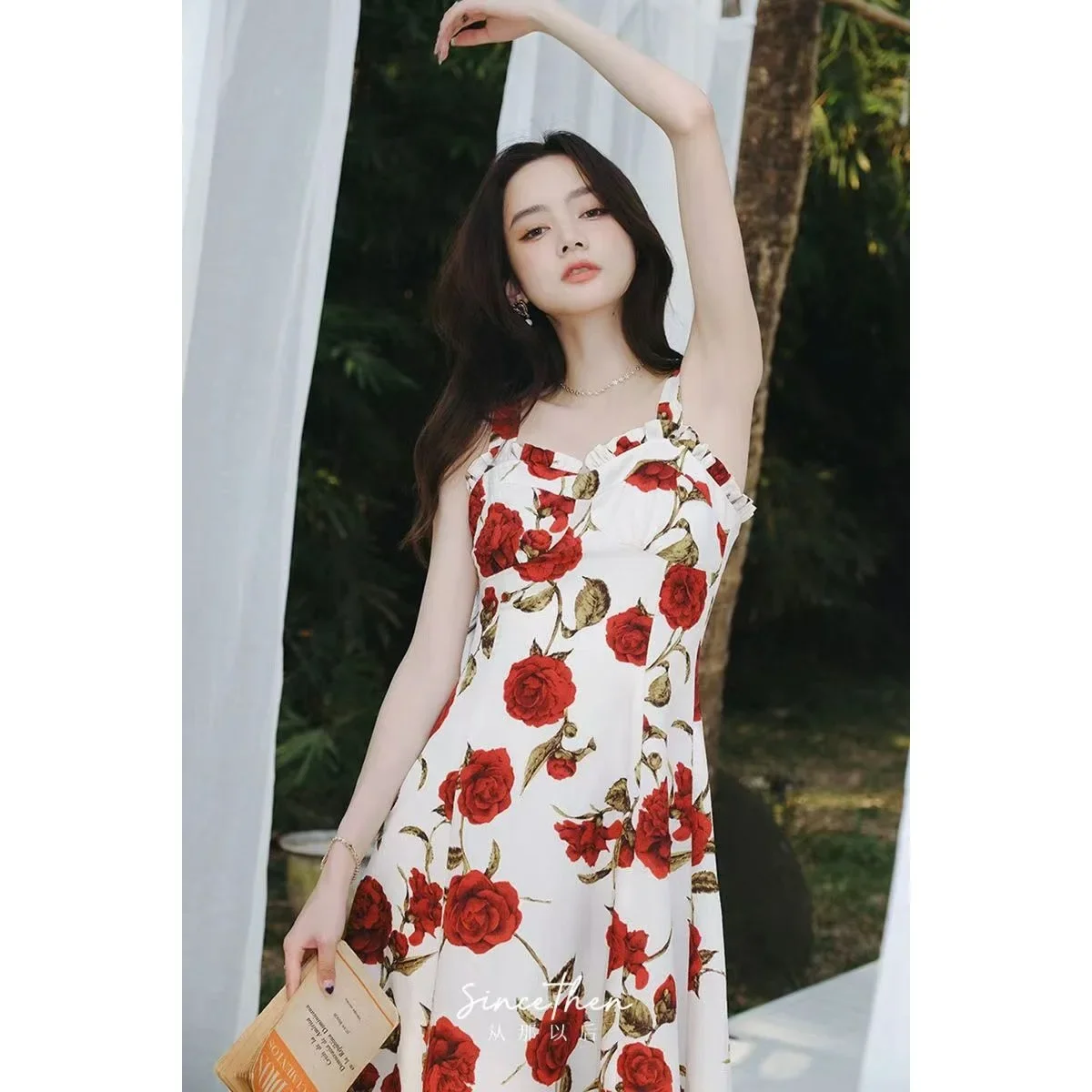 Abito longuette a trapezio con stampa floreale Abito estivo nuovo stile elegante da donna senza spalline Gonna lunga vintage francese per la pausa tè 2