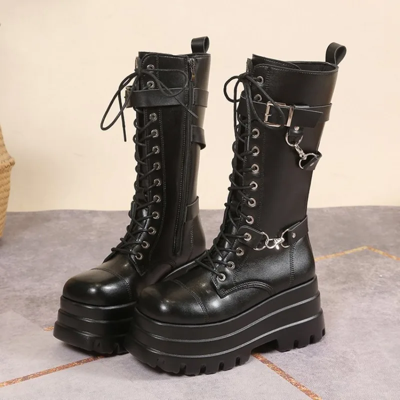 Plus Size 43 Autunno Donna Stivali Fibbia Punta tonda Zeppe Stivali con plateau Punk Goth INS Scarpe da strada da donna Stivali da combattimento per le donne 2