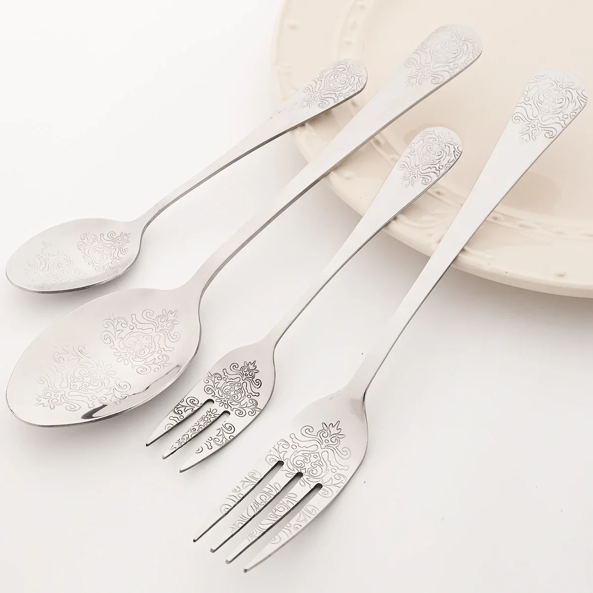 20 pezzi set di stoviglie in argento coltello da intaglio creativo forchetta cucchiaio posate specchio posate retrò in acciaio inossidabile stoviglie da cucina 3