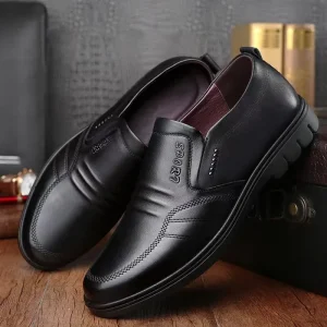 Scarpe in pelle da uomo nuove nere Scarpe antiscivolo e respiro con fondo morbido da uomo Abito da lavoro casual Zapatos di lusso leggero piatto 1