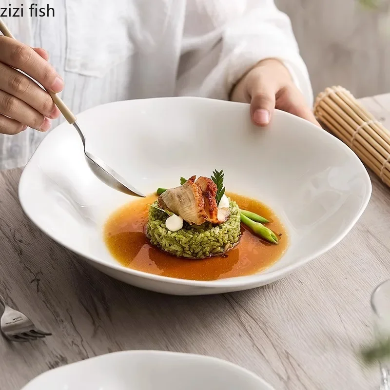 Piatto in ceramica bianco irregolare Piatto da insalata per ristorante Piatto da zuppa spesso Piatto da dessert Piatto per pasta Piatti di servizio Stoviglie creative 2