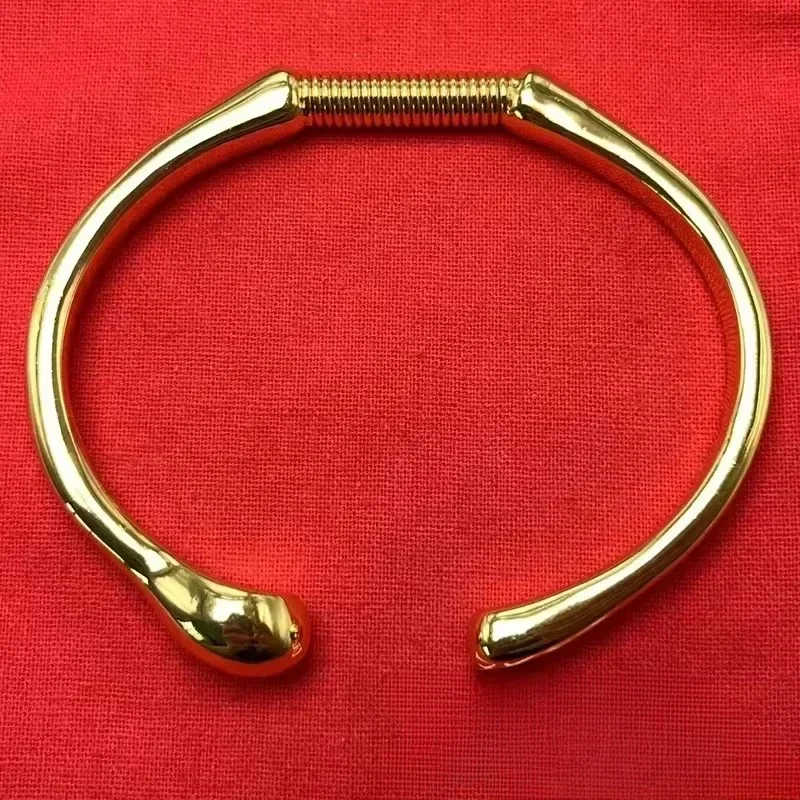 2025 Borsa regalo per le vacanze con bracciale da donna con pietre preziose di lusso di alta qualità, ultima moda europea e americana 3