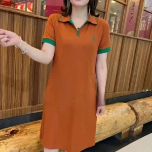 Abito longuette a blocchi di colore con lettera ricamata con colletto polo effetto dimagrante Stile coreano alla moda Primavera Estate Nuovo arrivo 1