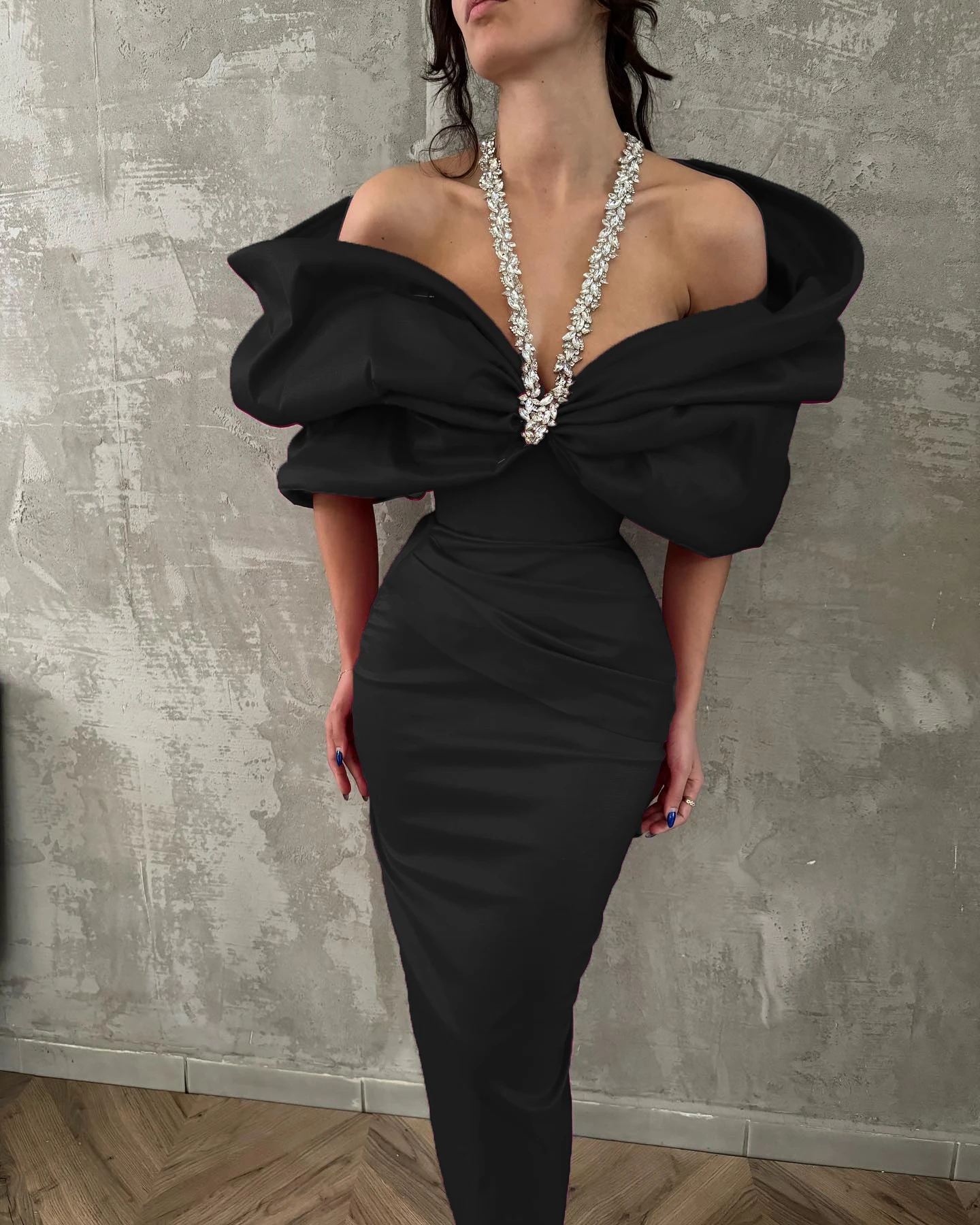 Rosso Nero Donna Sexy Halter al largo della spalla Increspature di cristallo Aderente Abito lungo dalla fasciatura Discoteca Festa Compleanno Festeggia usura 2