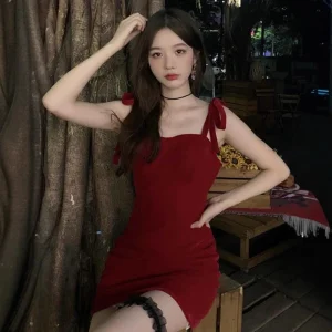 Abito da motociclista corto rosso sexy dolce piccante Nuovo stile da donna Stile francese Fata su misura Vita aderente Abito estivo Nodo a farfalla 1