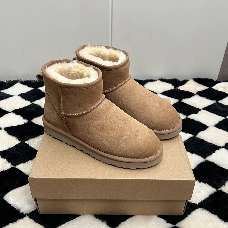 2025 stivali da neve integrati in pelle di pecora a tubo corto classici e alla moda con un bottone 35-42 2