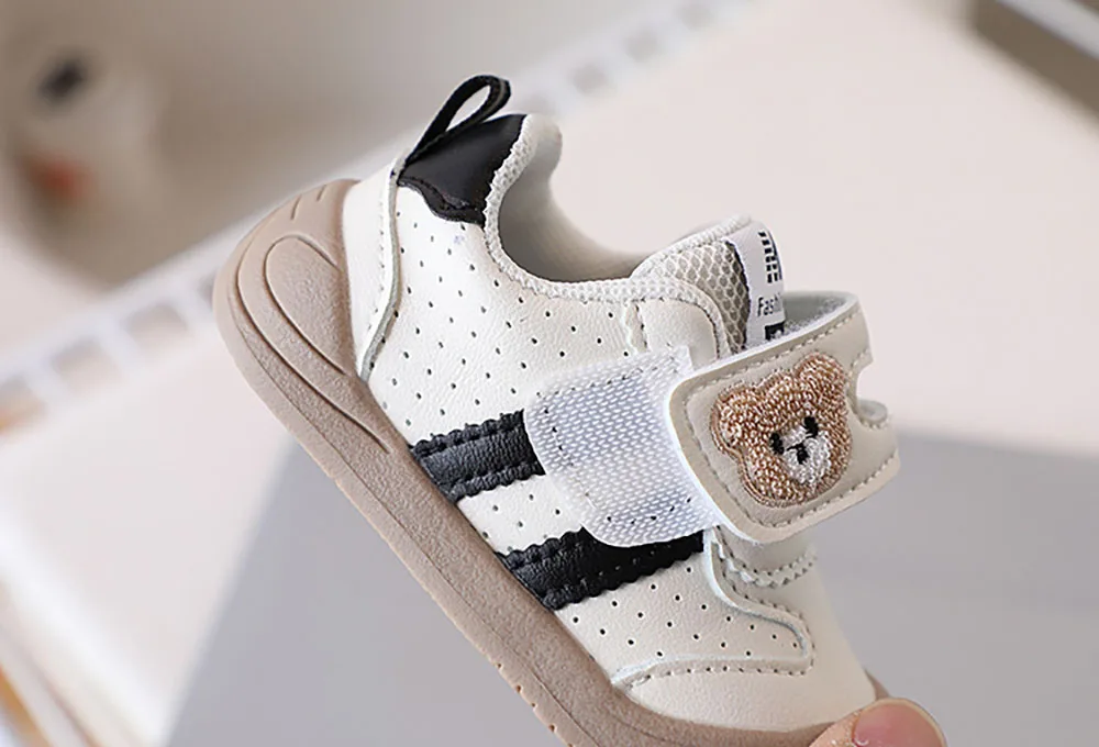 2025 Scarpe da bambino alla moda per bambino Scarpe da ginnastica da bambina in pelle PU con suola morbida Ergonomia Scarpe sportive da neonato Primo passo 4