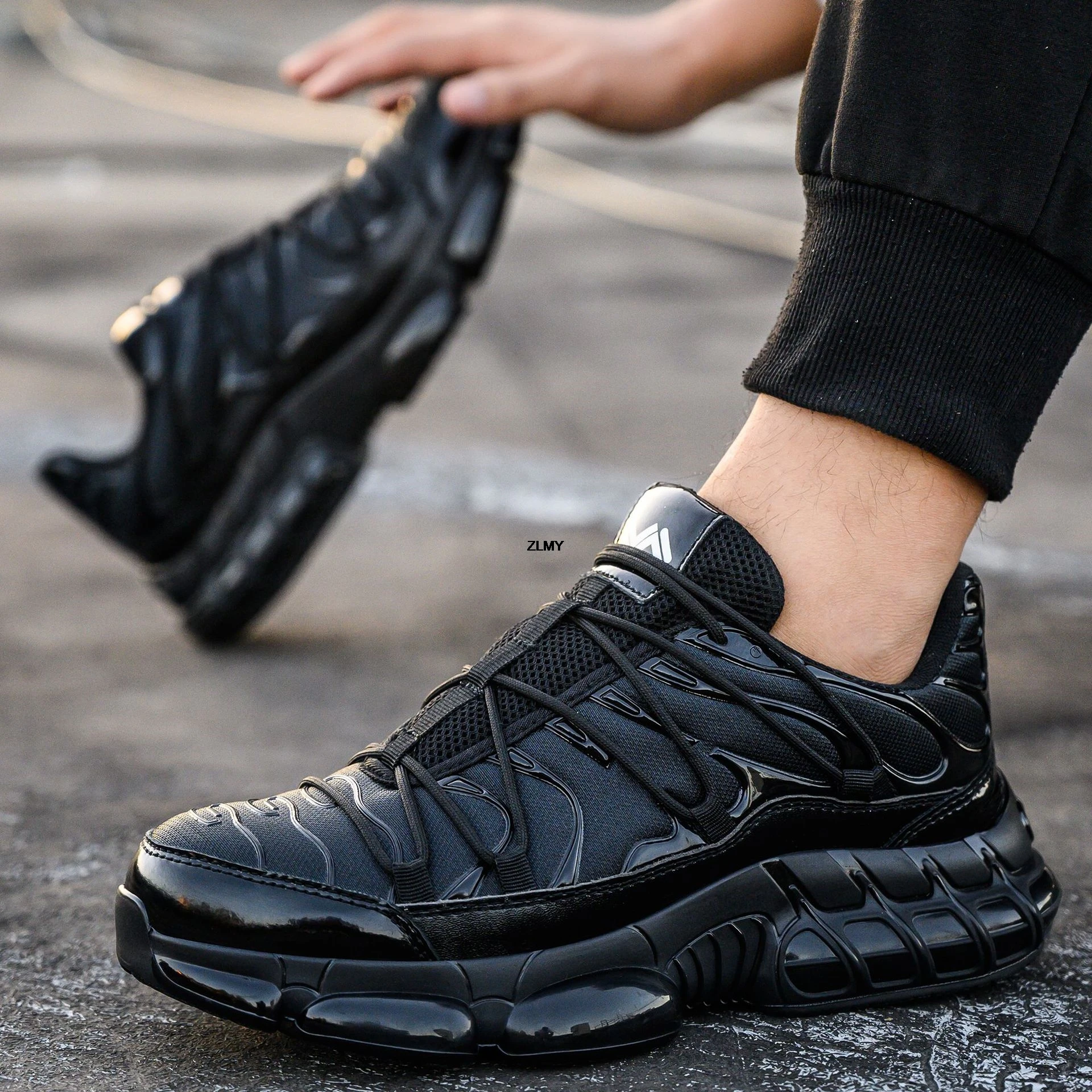 Scarpe antinfortunistiche con cuscino d'aria scarpe da ginnastica con punta in acciaio da uomo scarpe da lavoro sportive a prova di foratura stivali antinfortunistici da uomo stivali da lavoro maschili neri taglie forti 6