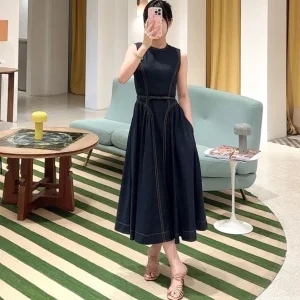 Vacanze autunnali Nuove donne eleganti Abiti da donna Blu navy Jeans denim Abito longuette senza maniche per l'uso quotidiano 1