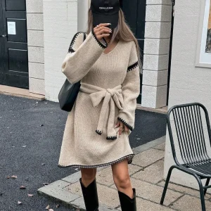 Moda scollo a V manica lunga pullover lavorato a maglia maglioni abito donna elegante cintura capispalla allentato 2025 autunno inverno streetwear 1