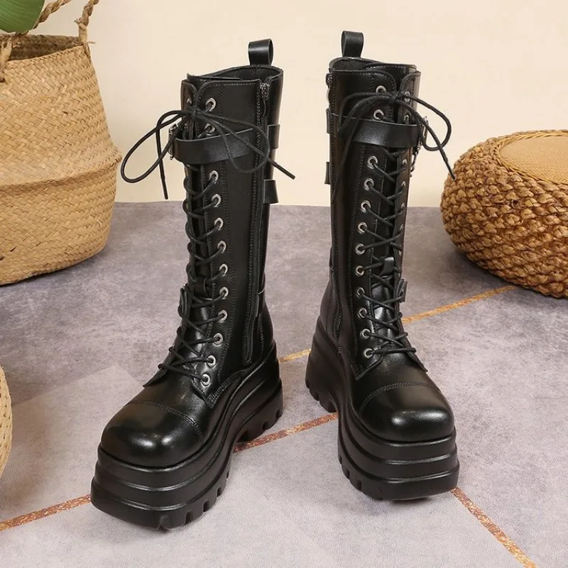 Plus Size 43 Autunno Donna Stivali Fibbia Punta tonda Zeppe Stivali con plateau Punk Goth INS Scarpe da strada da donna Stivali da combattimento per le donne 4