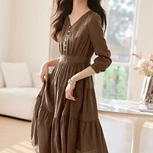 Abito a maniche lunghe in vita casual versatile slim fit tinta unita con scollo a V cucito da donna alla moda 2025 1