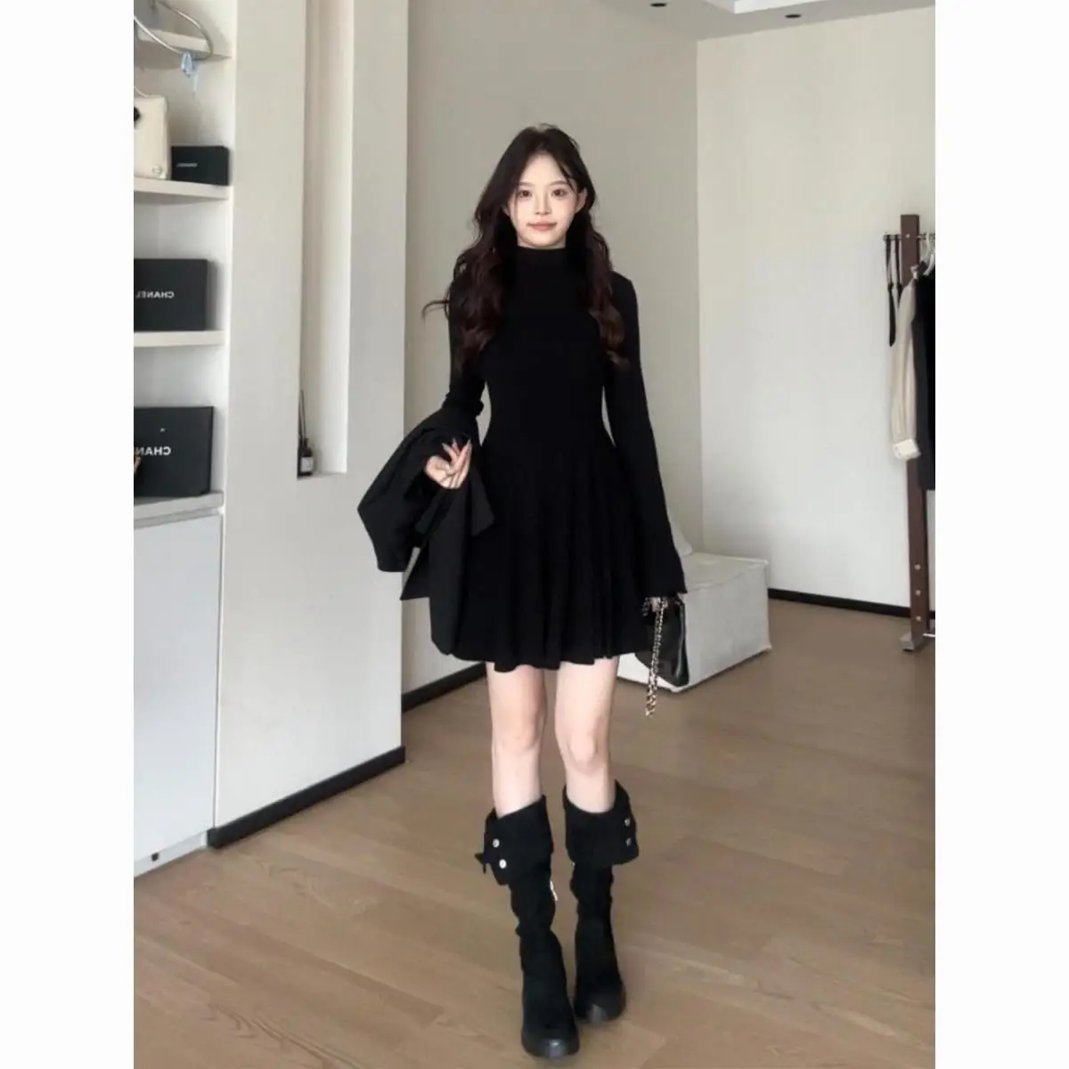 Elegante abito nero lavorato a maglia slim fit con collo alto avvolgente gonna corta a vita alta manica lunga in poliestere autunno inverno nuovo stile 1