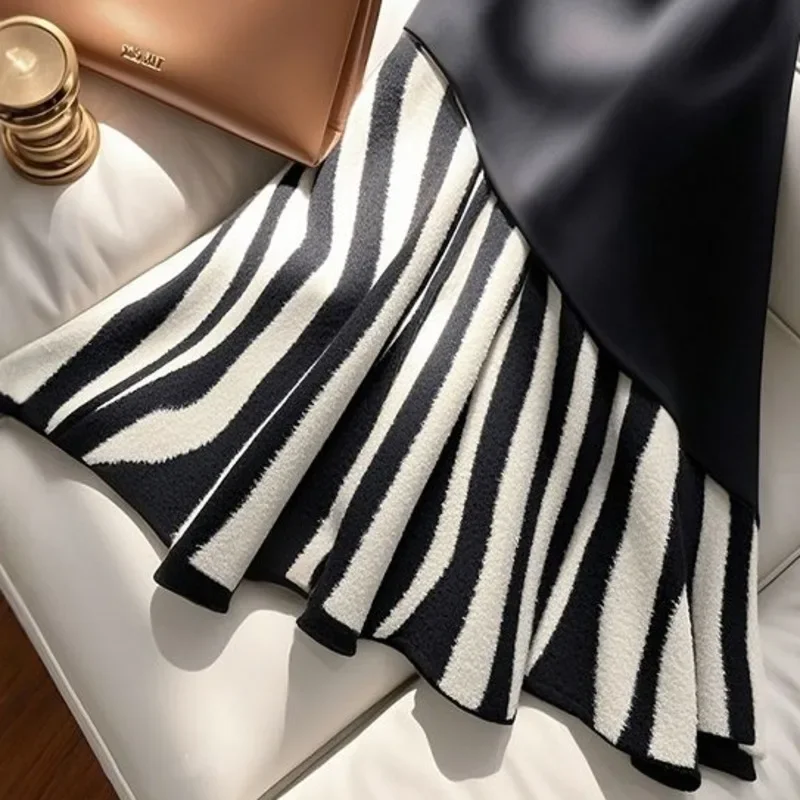 Gonna a sirena sottile con design irregolare con cintura avvolta sui fianchi Gonna mezza lunga patchwork a righe nuova marea primavera 2025 da donna 4