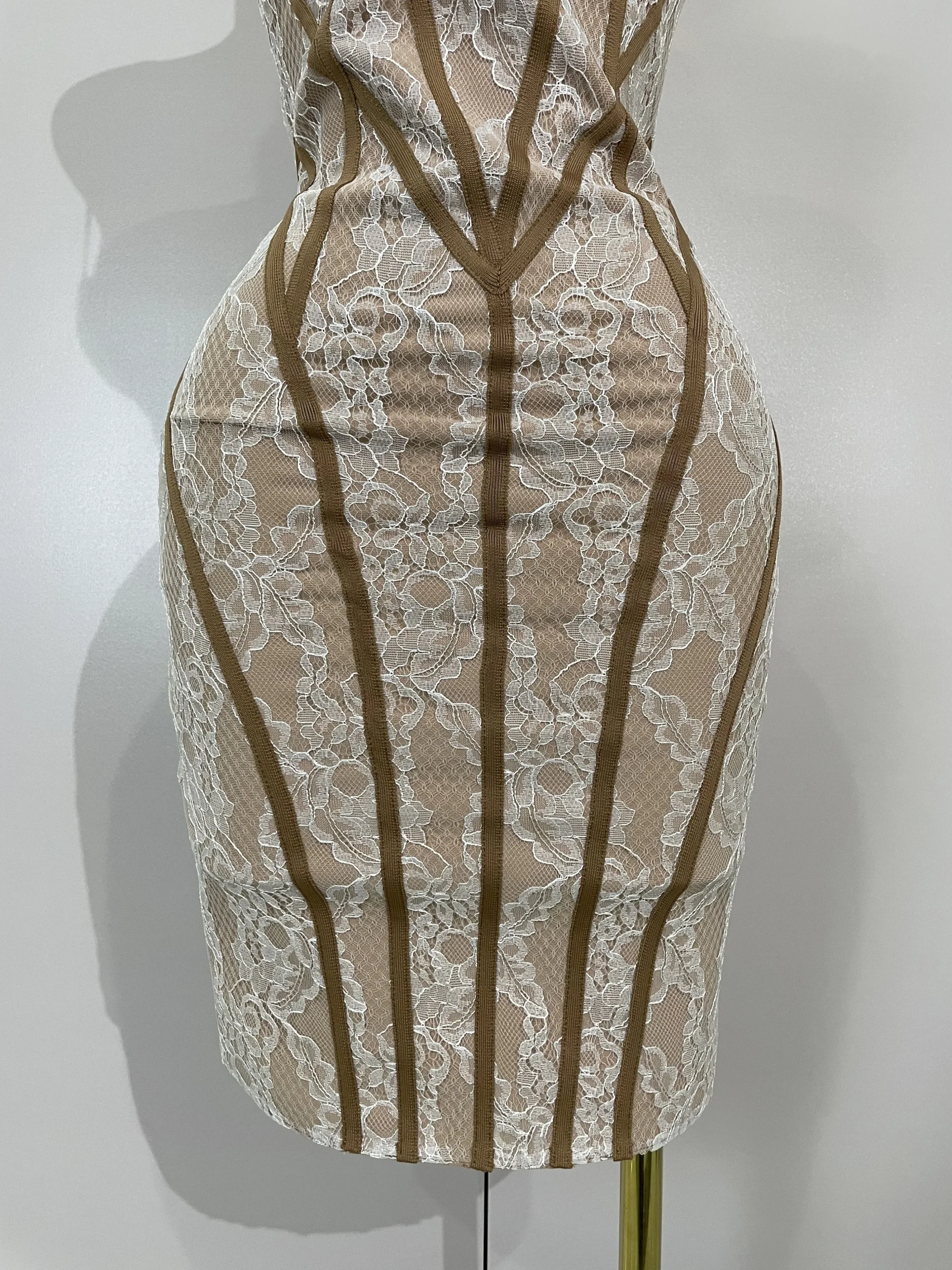 2025 Vestito da festa delle nuove donne Design originale Canotta in pizzo Backless Serata Festa di compleanno Abiti Night Club Show Wear Vestido 6