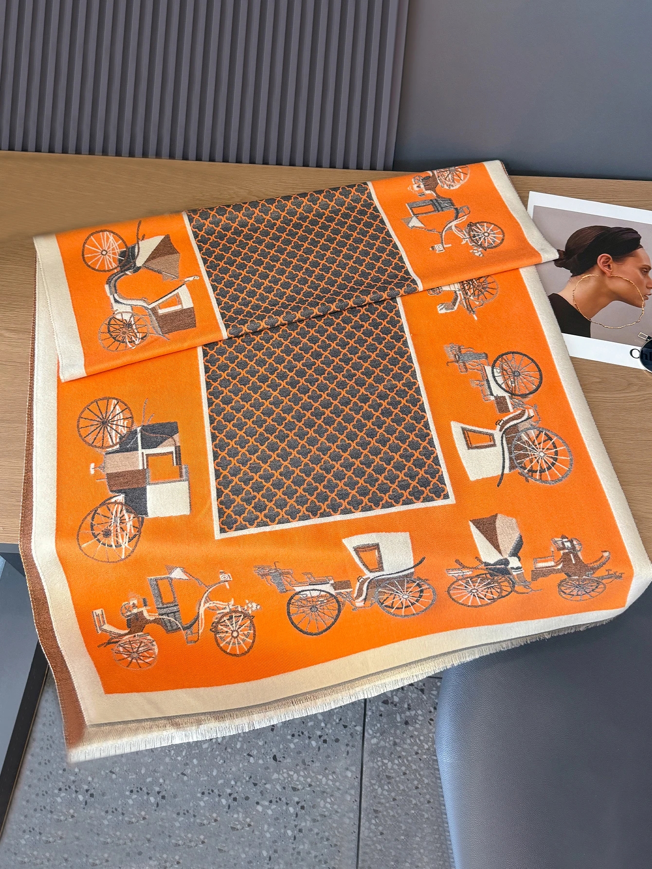 2024 Poncho Echarpe Pashmina Cashmere Scarf for Women Thick Warm Winter Blanket Brand Female Luxury Quality Shawl Wrap Bufanda 2