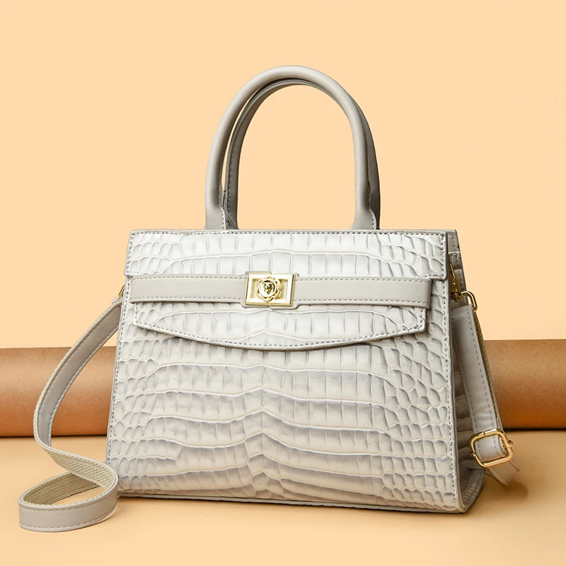 Borsa a tracolla classica di lusso Borsa a tracolla in pelle Messenger Borse a mano da donna Tote Famoso designer popolare elegante 4