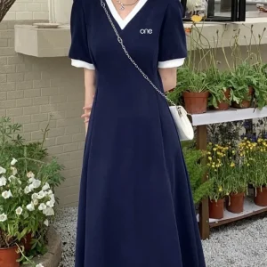 Abito dimagrante con scollo a V e colletto polo Abito estivo da donna nuovo stile plus size Gonna lunga ingombrante in vita Fibra di poliestere alla caviglia 1