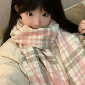 Sciarpa scozzese 2024 Nuova sciarpa invernale versione coreana da donna Kawaii Sciarpa calda retrò per coppia 1