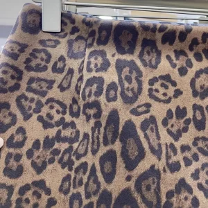 Primavera 2025 Gonna corta slim fit a vita alta da donna Minigonna aderente con stampa leopardata Gonna a trapezio anti-luce Alla moda alla moda 1