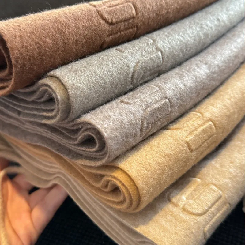 Sciarpa di alta qualità Donna Inverno Autunno Popolare Lettera in rilievo Misto lana Silenziatore Donna Vitalità giovanile Scialle solido caldo Lady 3