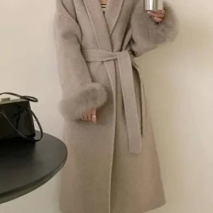 UCXQ Cappotto da donna elegante Stile europeo Marea Cintura All Match Pelliccia di volpe Patchwork Cappotto di lana a maniche lunghe 2025 Autunno Inverno 3C1723 1