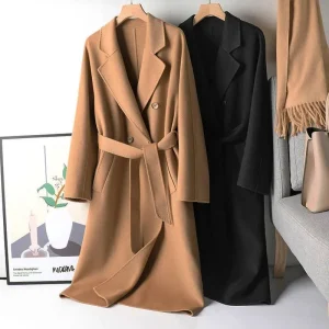 2025 Cappotto di lana double face con ondulazione dell'acqua di fascia alta Cappotto lungo autunno inverno stile accappatoio da donna per capispalla femminile 1