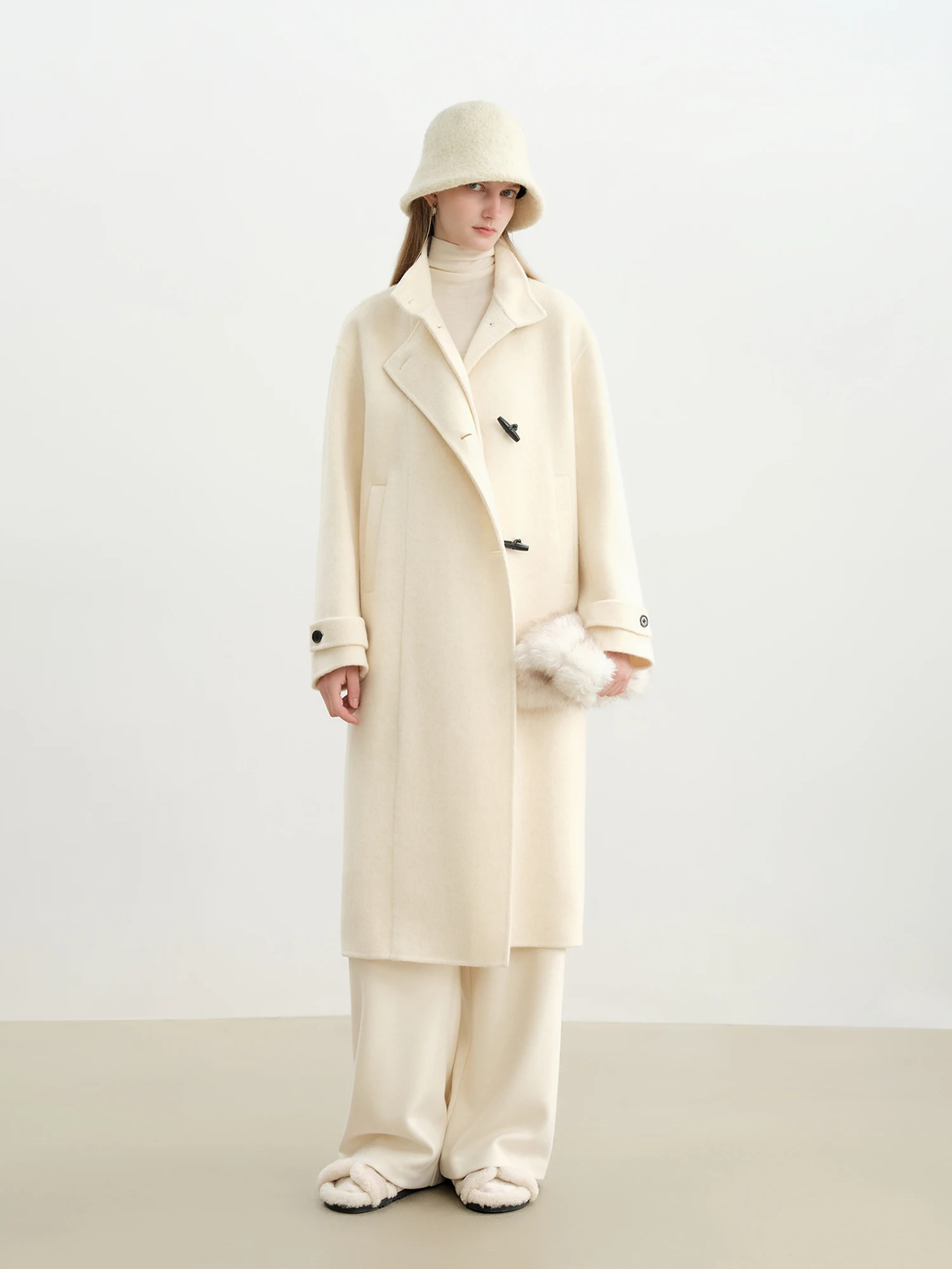 ZIQIAO 2025 Nuovo Arrivo Chic Cappotto Lungo Bottoni in Corno Elegante Cappotto in Tweed di Lana Smalto di Seta Perfetto per l'Autunno Inverno Misto di Lana 5