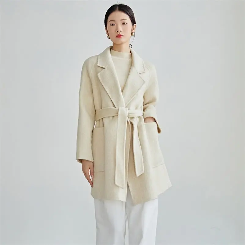 Cappotto di lana double face bianco sporco, accappatoio autunnale e invernale da donna, cappotto di lana semplice e alla moda con lacci 1