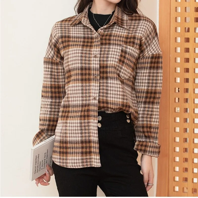 T-shirt a maniche lunghe a righe con bottoni a quadri con colletto rovesciato da donna primavera/autunno Cardigan Coat Office Lady Casual Elegant Tops 2