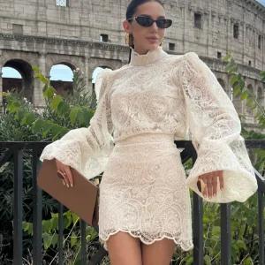 Donne eleganti Solido Scava Fuori Il Mini Abito In Pizzo Chic Collo Alto Flare Maniche Lunghe Abiti 2025 New Lady Night Party Club Abiti 1