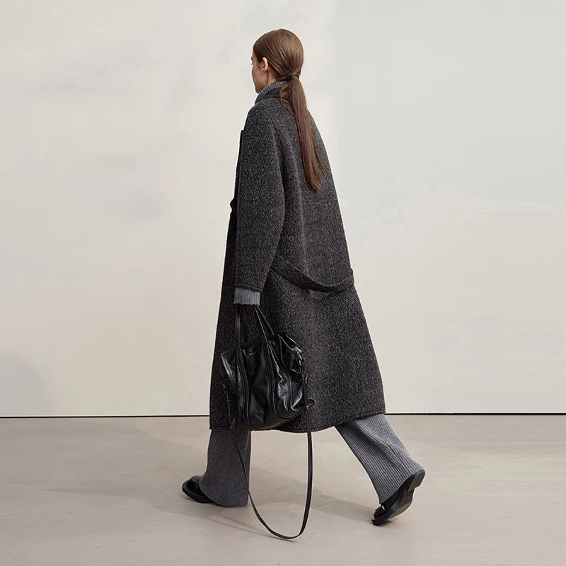 AMII Cappotto di lana da donna 2025 Inverno Nuovo colletto lungo allentato con risvolto con cintura Elegante cappotti di lana double face per donna 12554070 2