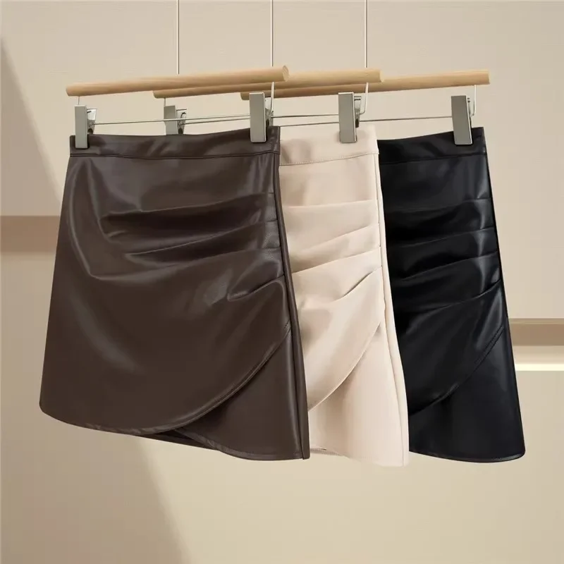 Mini gonna in pelle irregolare marrone café da donna stile autunno inverno stivaletto adatto per pantaloni corti che abbracciano il sedere taglie forti 1