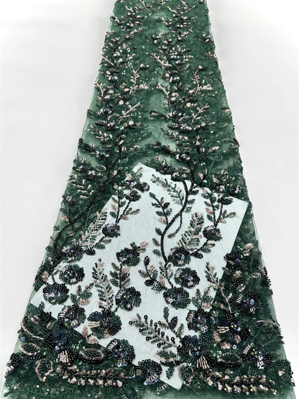 Elegante tessuto di pizzo a rete con paillettes francesi 2025 Maglia africana nigeriana di alta qualità Abito da cerimonia nuziale scintillante Tessuto da donna 2