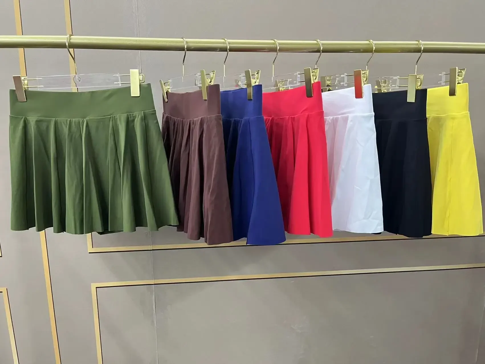 Gonna da Tennis pantaloncini abbigliamento sportivo da donna 2024 abbigliamento da palestra abbigliamento da Yoga pantaloncini Push Up bottino bianco nero rosso Navy verde caffè giallo 5