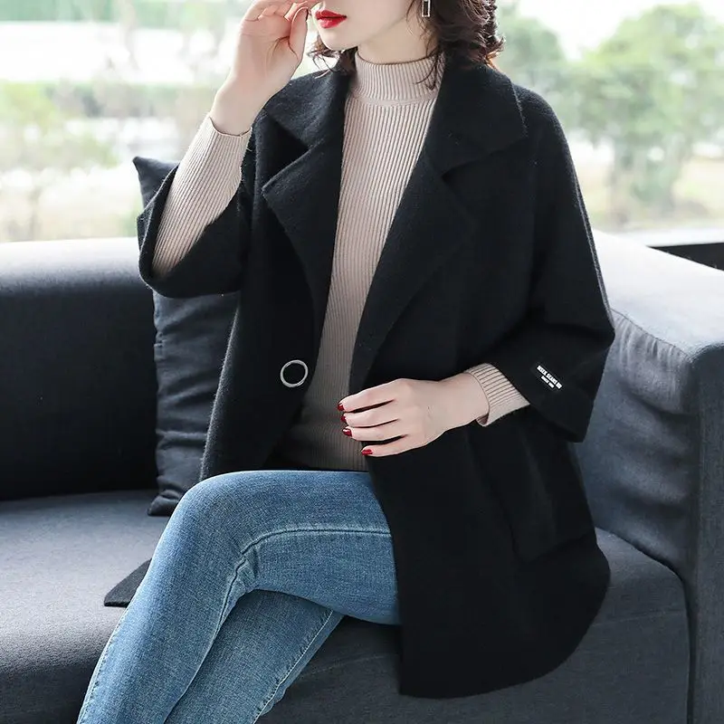 Cappotto di fascia alta in lana per giacca ampia da donna con maniche a 7 quarti di media lunghezza taglie forti 2