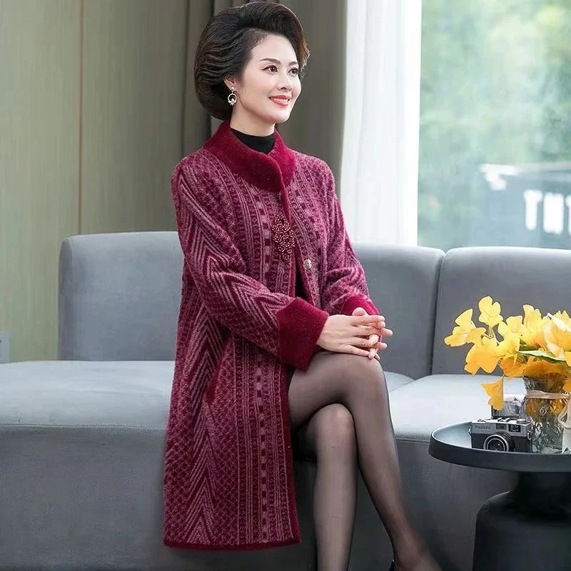 Cappotto da donna di mezza età e anziano Cappotto lungo e casual da madre nobile Autunno e inverno Elegante cappotto di lana Imitazione pelliccia di visone WLF 4